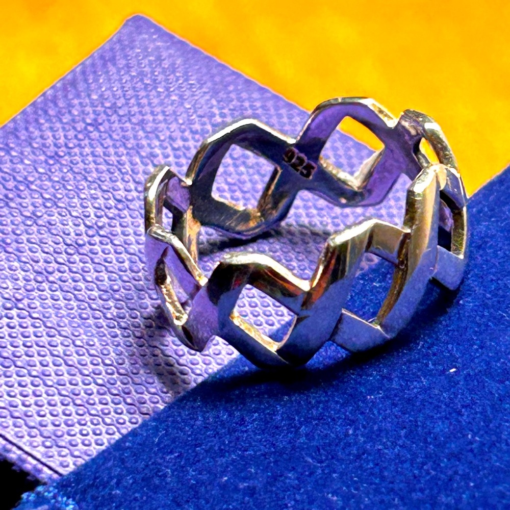 Sterling silver Basketweave ring size 8